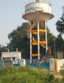 There is no water in the taps in Rajipur, supply stopped due to leakage