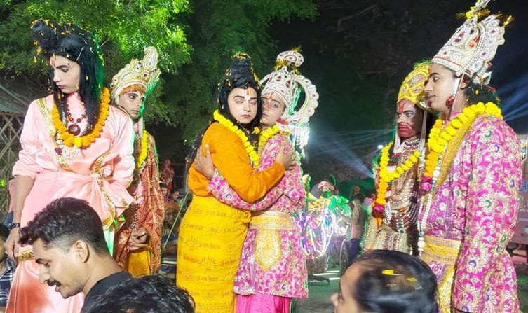 Tears flowed and cheers echoed during Bharat Milap.