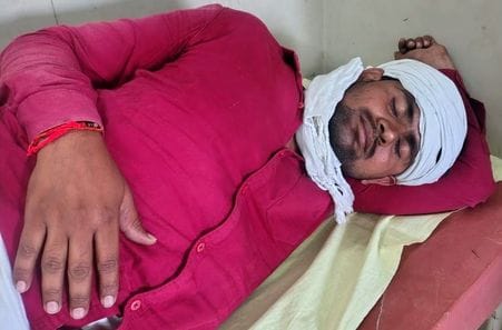 Four farmers injured after policeman used baton during scuffle over fertilizer distribution
