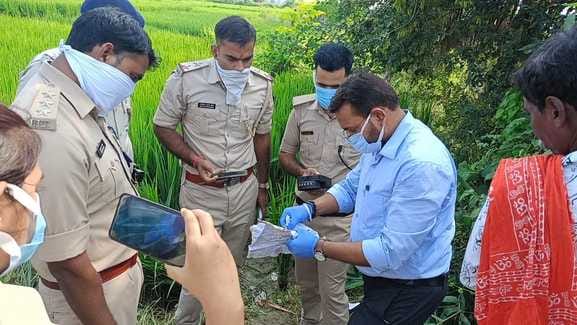 rohtas bihar news: missing girl body found hanging from tree, rohtas police investigation, sasaram news