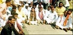 Pallavi Patel sat on a protest on the Gonda-Balrampur road