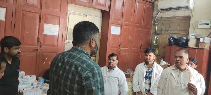 The government team examined the arrangements in government hospitals.
