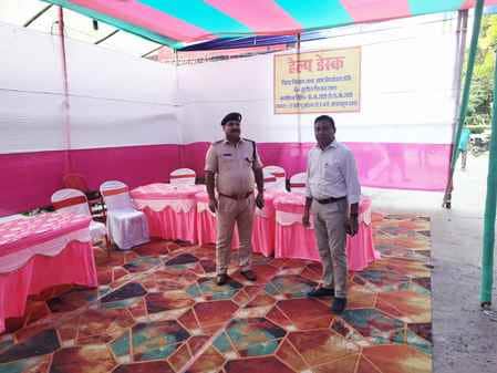 तैयारी का जायजा लेते सदर एसडीएम व एसडीपीओ।