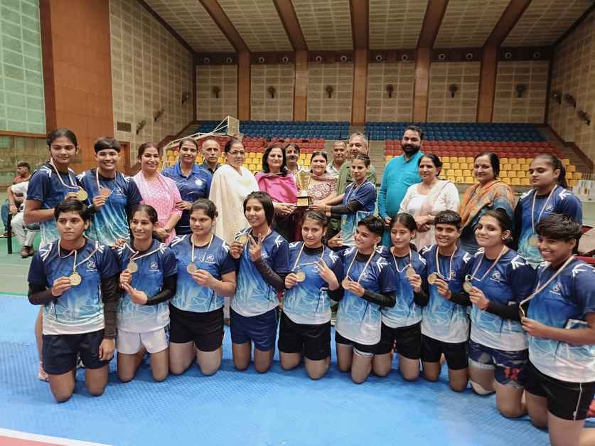 Kishori Jat College won the title of Women's Inter College Kabaddi Tournament