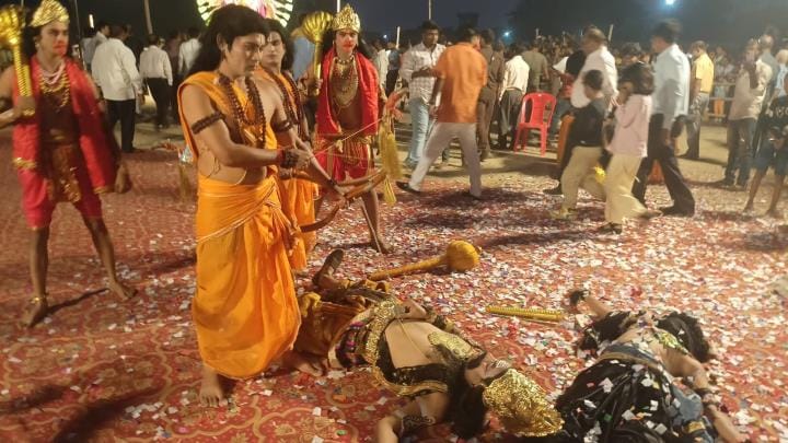 Chants of Lord Rama echoed as Ravana was killed.