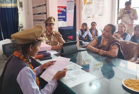 Siddharthnagar News: Sneha became a police officer for a day