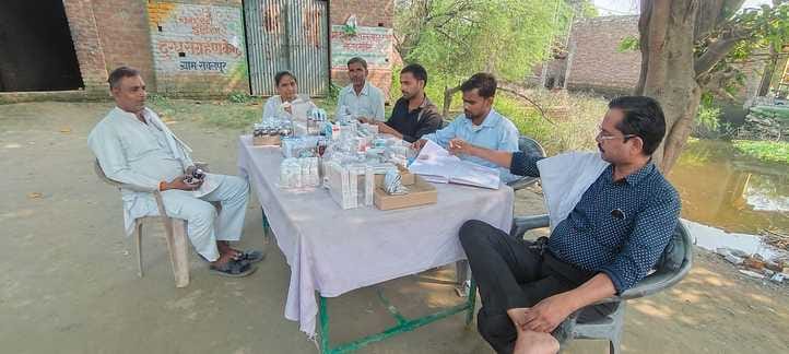 Patients handed over to doctor, pharmacist, staff nurse and ward boy