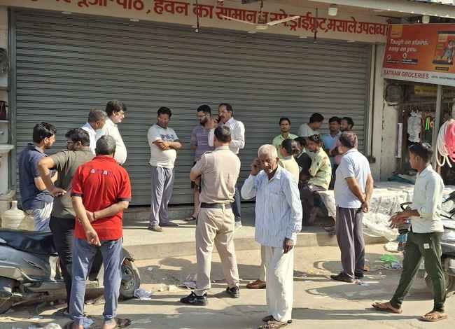 After the jeweler's shop, now a grocery store was burgled; thieves broke into the store.