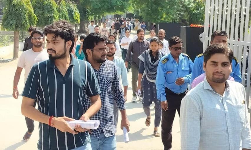 सोमवार से शुरू होंगे सेमेस्टर एग्जाम।