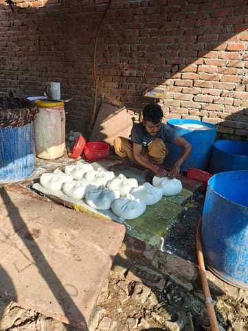 1700 litres of oil seized, 54 kg of contaminated cheese destroyed