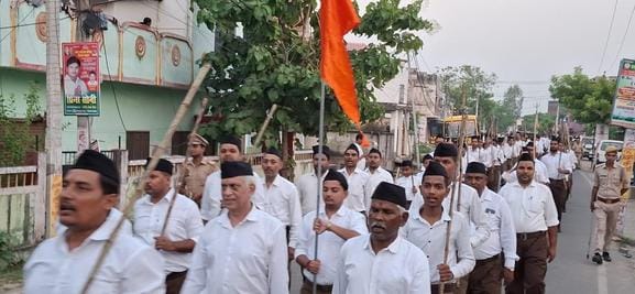 RSS organised a march, people showered flowers