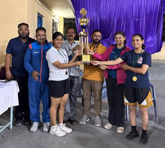 Doon won the badminton tournament in the women's category