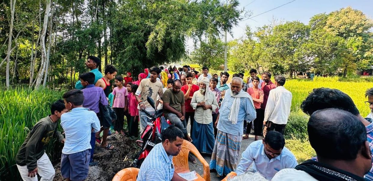 Elderly man's body found in a field under suspicious circumstances