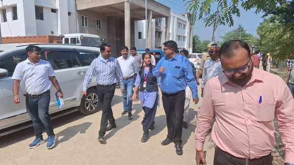 Kriti Mishra became DM for a day and solved problems.