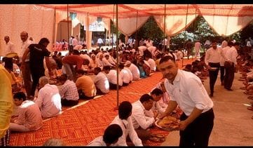 Lawyers organised a feast in the court premises.