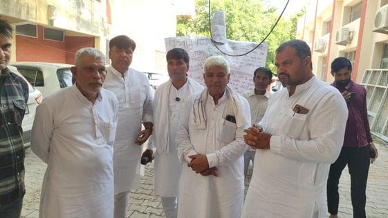 Councillors create ruckus in the Municipal Corporation meeting over grant distribution