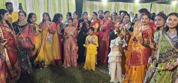 Women created a lot of excitement in the Dandiya festival.