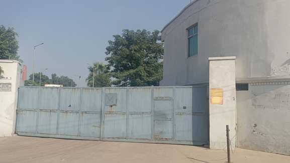 Income Tax raid on meat trader's flat and factory