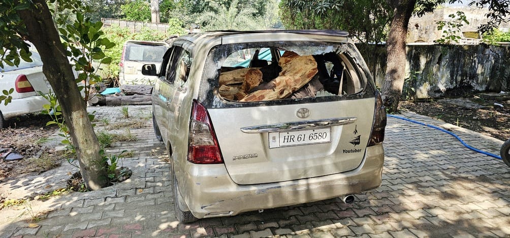 Innova loaded with Khair wood caught