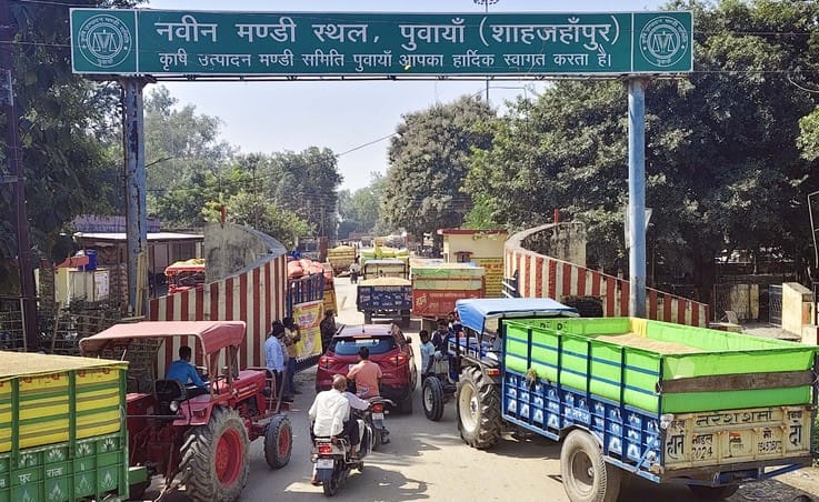 Arrangements improved in Puwaiyan Mandi, police deployed