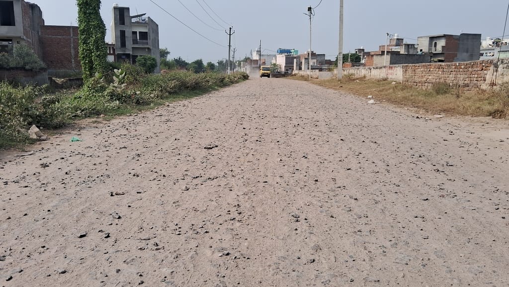 Chamad road will be constructed at a cost of one crore rupees.