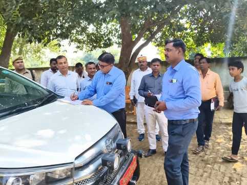 DM inspected the Shobhanpar cow shelter center.