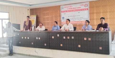 Training given to group friends and Asha workers on child protection