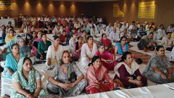 Explained the importance of the practice of penance, service, and meditation