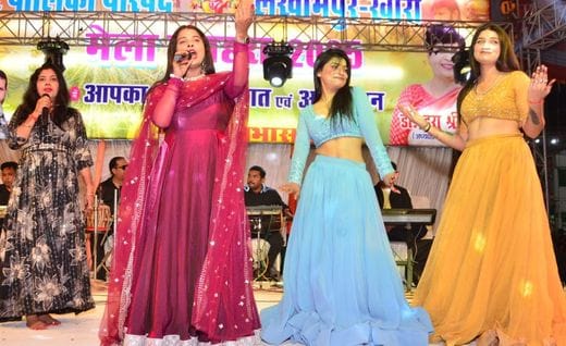 The voices of folk traditions echoed in the beautiful evening of Awadh