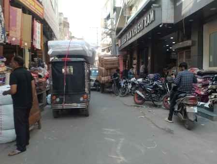 CCTV cameras will be installed in the market before winter.