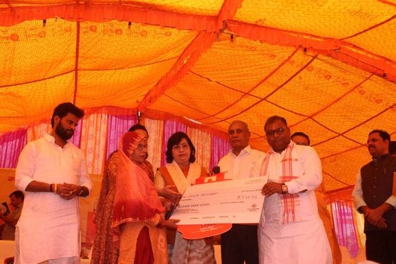 Refill subsidy distributed to 150 beneficiaries under PM Ujjwala scheme