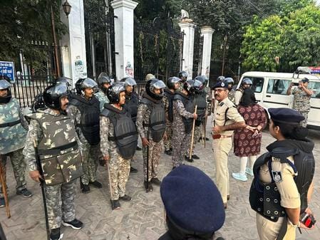 MP News: Gwalior becomes a cantonment over Ambedkar statue dispute, 4,000 soldiers deployed