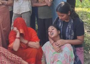 The body of a villager who had gone to the fields was found floating in a pond.