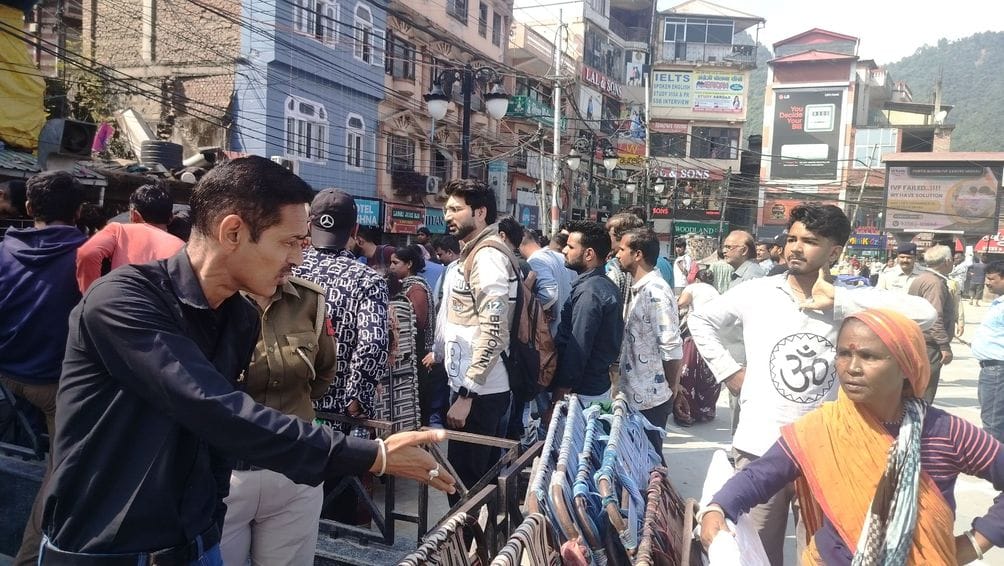 Business paddle shifted from the roof of Indira Market