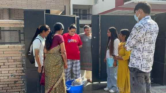 A committee will monitor garbage collection; payments will be stopped if negligence is found