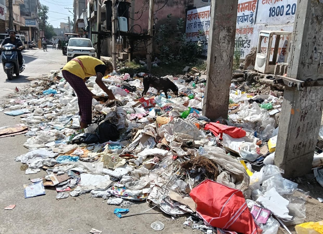 temporary dumping points in city