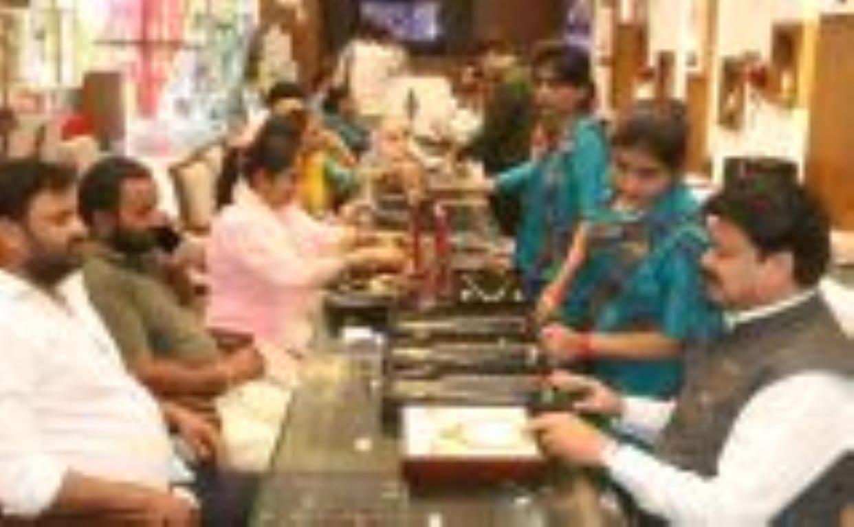 Want to buy a silver coin this Dhanteras? Get some silver.
