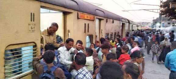 Diwali is near, even waiting list tickets are no longer available in trains, now roadways buses are the only option.