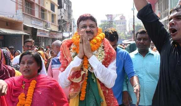 Muzaffarpur Bihar news : nagar nigam ward parshad sanjay file indipendent nomination in bihar election today