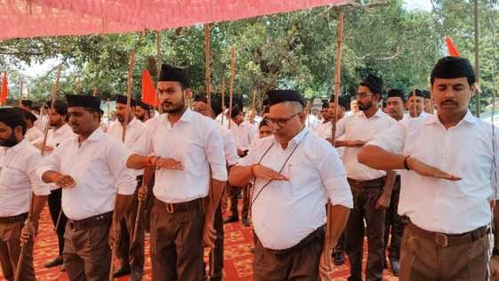Volunteers going from village to village to seek blessings of 'Sahasra Ayushmaan Bhava'