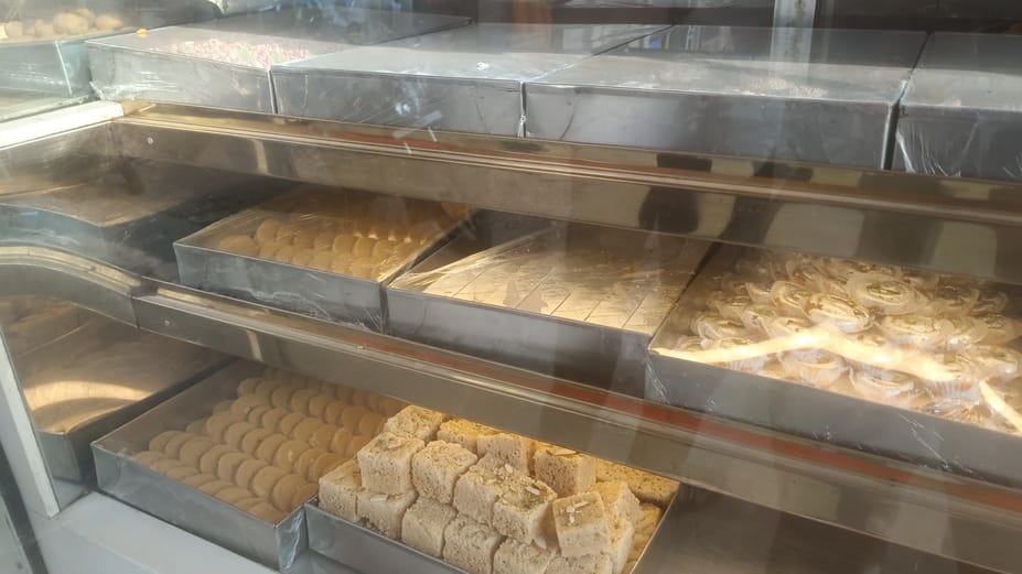 Sweets without expiry date being sold rampantly