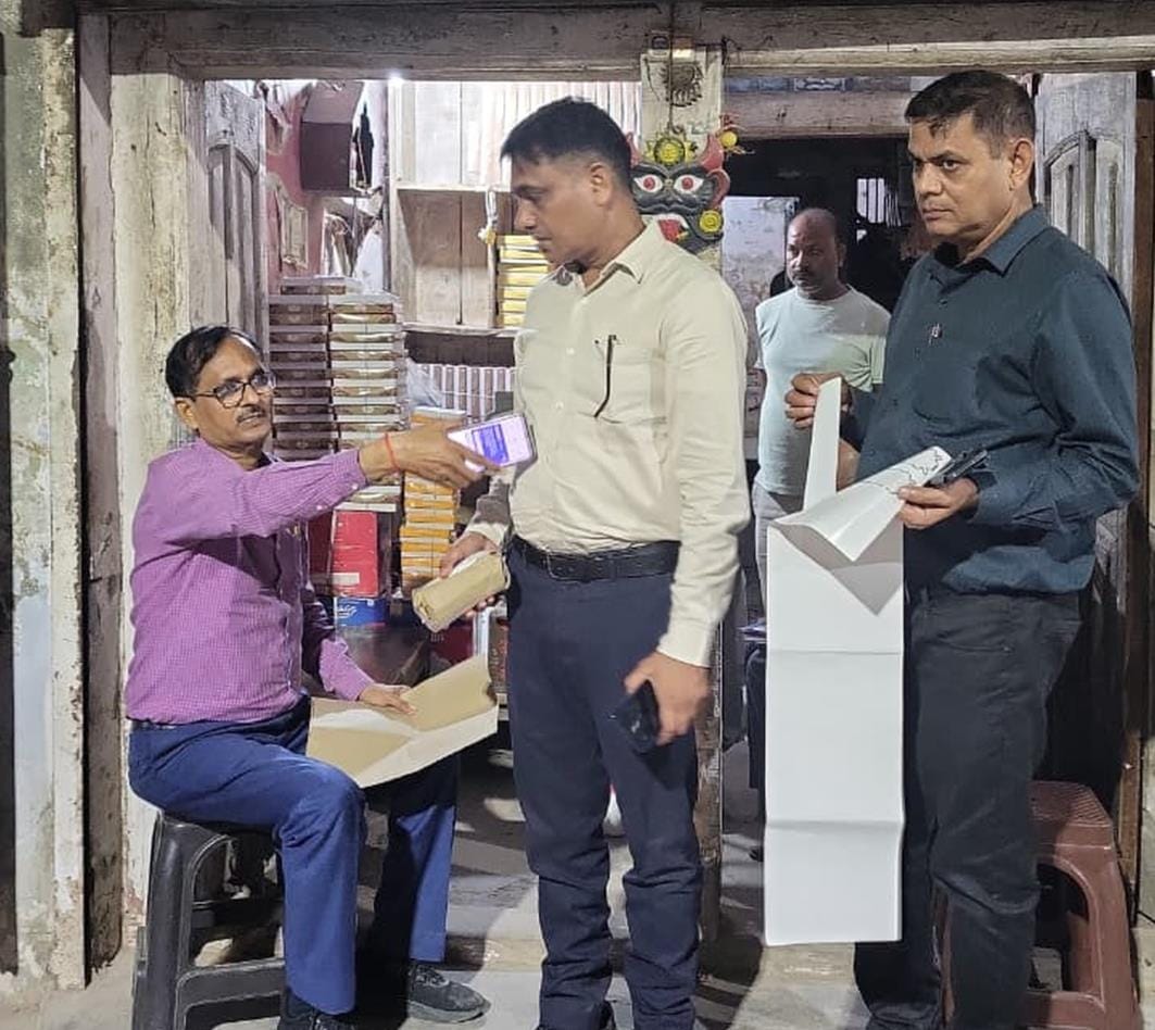 10 kg khoya seized from sweet shop