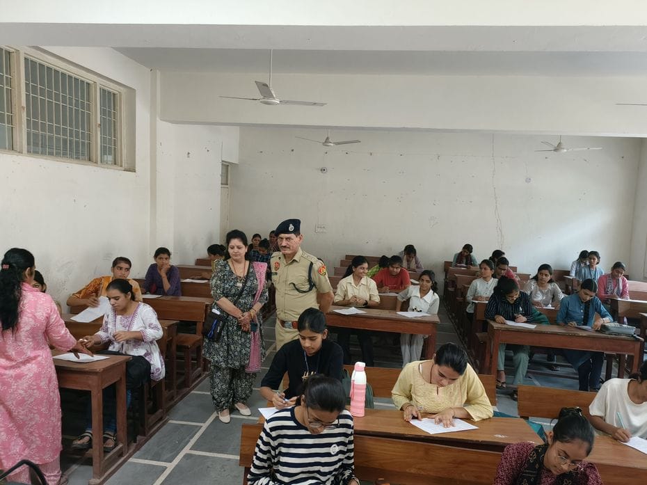 Teach students traffic rules