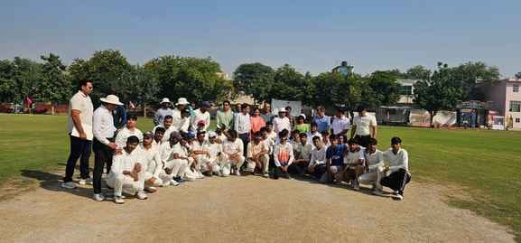 Cricket... There will be a title clash between KLP College and Ahir College.