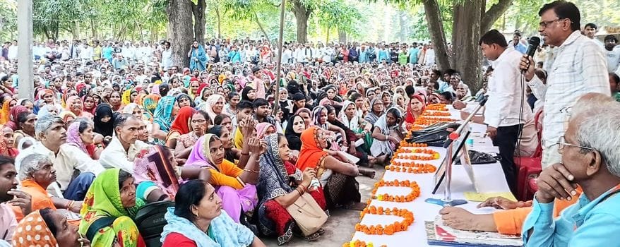 Victims of fraud stage protest demanding justice