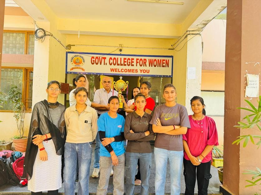 Narnaul's volleyball team won the tournament