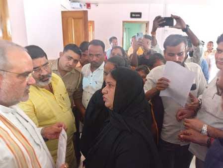 Block chief met BJP state president and narrated her plight