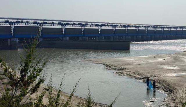 Ghaghra Barrage closed for repairs