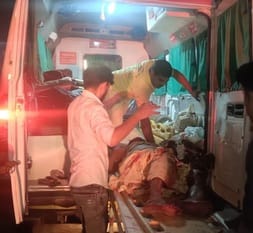 6 people returning from Haridwar injured in a road accident