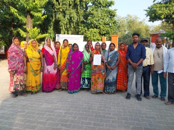 Electricity has been out for 13 days, villagers protest at the Collectorate.